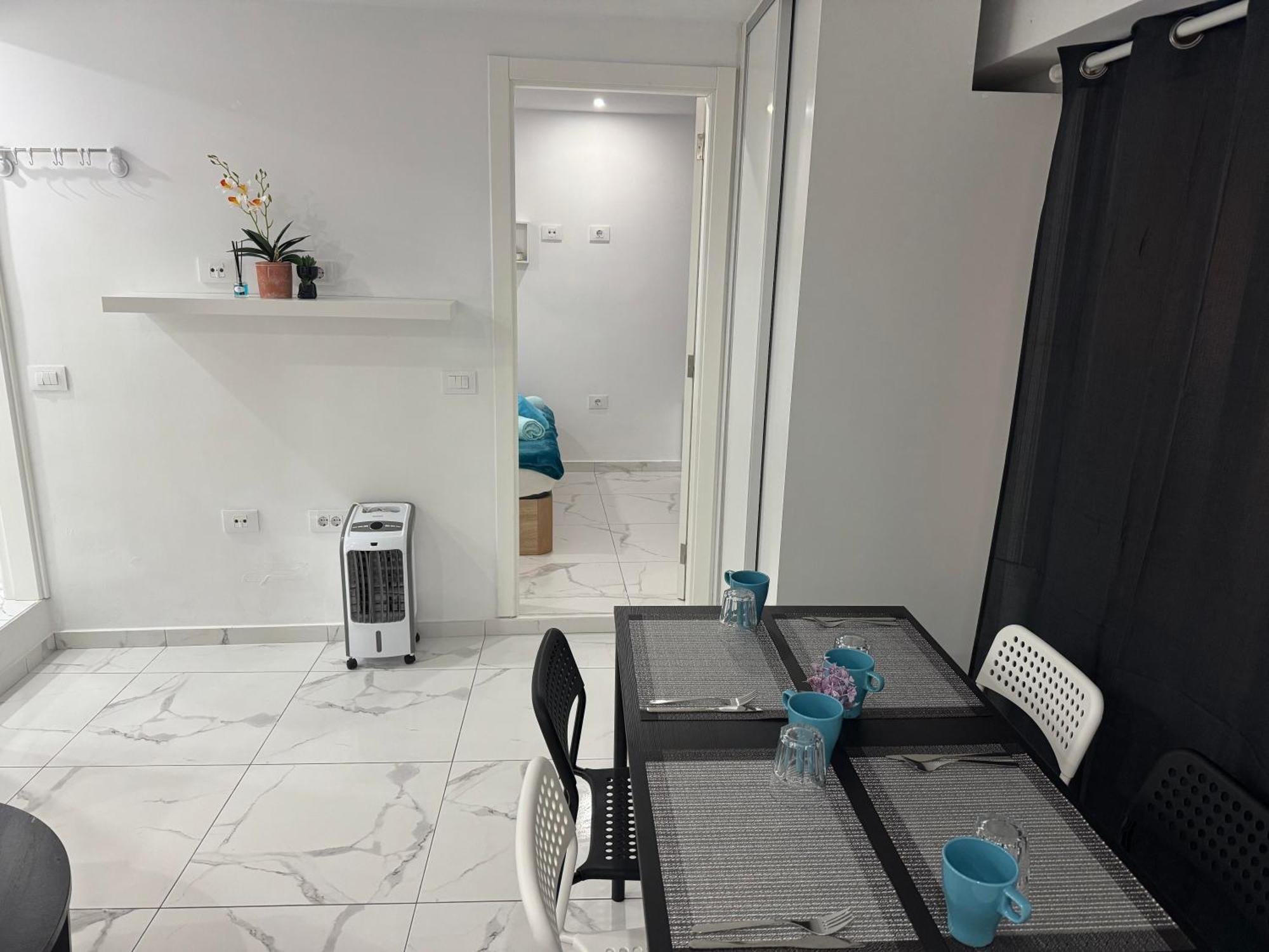 Heart Of Los Cristianos Modern Apartment Close To The Sea In Tenerife Экстерьер фото